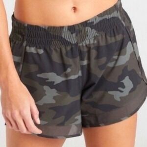 Athleta Camo Mesh Shorts Women SMALL Running Athletic Training‎ Gym Activewear